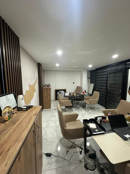 GİRNE MERKEZ’DE KİRALIK & SATILIK DÜKKAN 280 m2-4