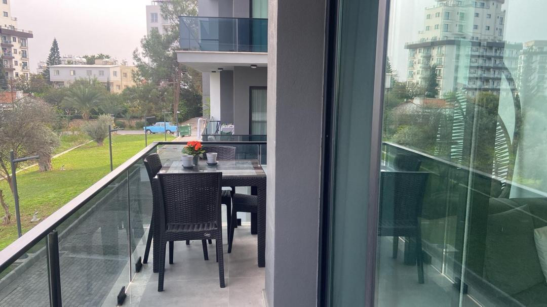 GİRNE MERKEZDE SATILIK LÜKS 2+1 DAİRE-11