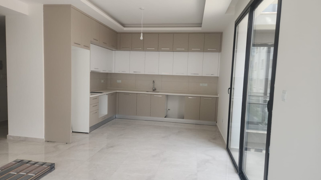 GİRNE MERKEZ’DE SATILIK 2+1 DAİRE (TÜRK KOÇANLI)-2