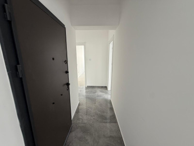 GİRNE MERKEZDE SATILIK TİCARİ KULLANIMA UYGUN TÜRK KOÇAN 3+1 DAİRE-4