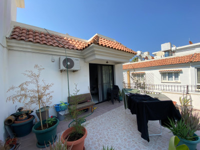 GİRNE MERKEZ – 20 TEMMUZ STADYUMU CADDESİ ÜZERİNDE SATILIK TİCARİ DAİRE