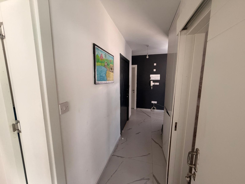 GİRNE MERKEZ’DE SATILIK 4+1 DAİRE-8