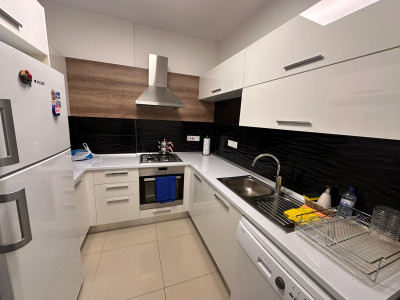 GİRNE MERKEZDE KİRALIK TİCARİ İZİNLİ 1+1 PENTHOUSE-7