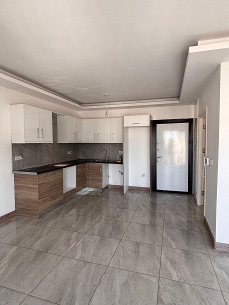 GİRNE’DE KİRALIK LÜKS 2+1 DAİRE-1