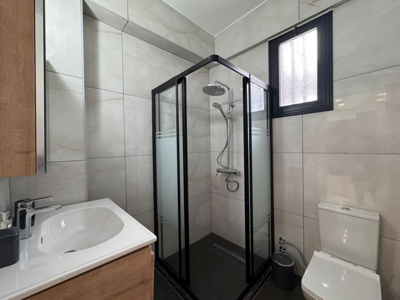 GİRNE 23 NİSAN İLKOKULU BÖLGESİNDE SATILIK KOMPLE BİNA-26