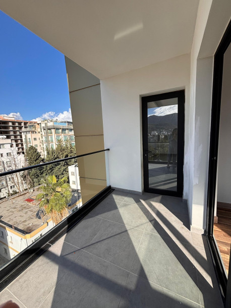 GİRNE’DE SATILIK LÜKS 2+1 DAİRE-14