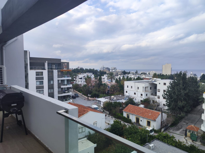 GİRNE MERKEZDE SATILIK 2+1 PENTHOUSE-6