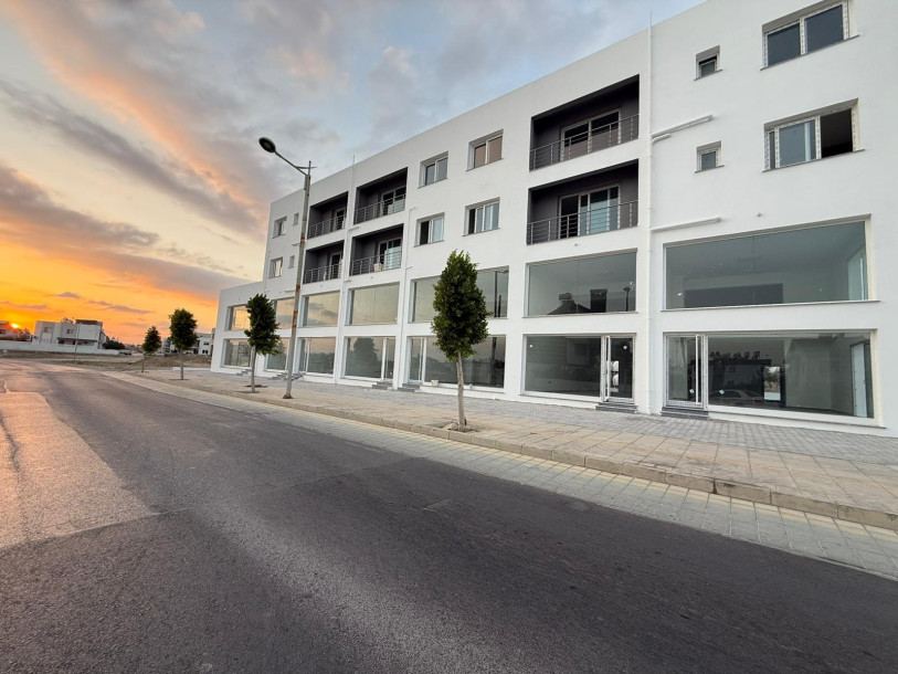 LEFKOŞA/GÖNYELİ AYTAN MARKET YOLUNDA KİRALIK DÜKKANLAR-1