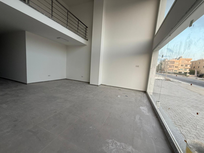LEFKOŞA/GÖNYELİ AYTAN MARKET YOLUNDA KİRALIK DÜKKANLAR-17