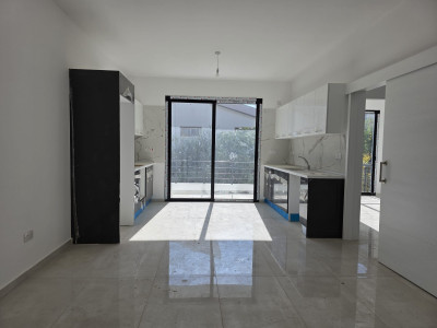 LEFKOŞA/GÖNYELİ’DE SATILIK 2+1 DAİRE – TÜRK TAPULU-3