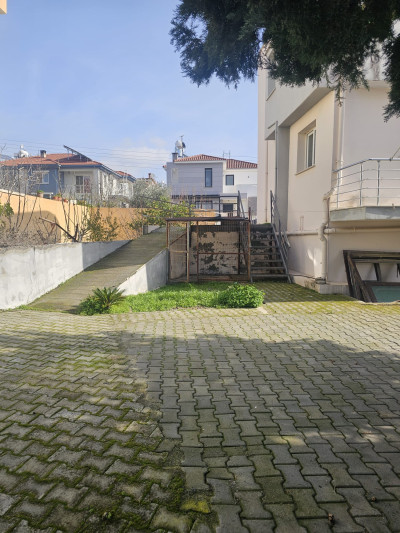 LEFKOŞA/GÖNYELİ’DE SATILIK 3+1 MÜSTAKİL VİLLA-15