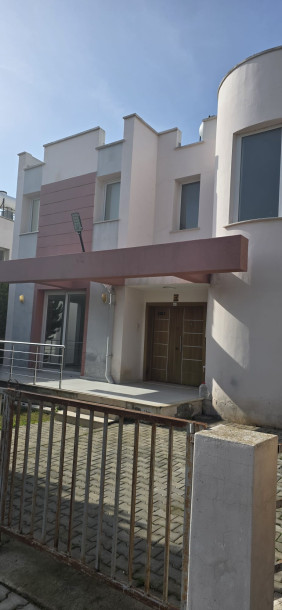 LEFKOŞA/GÖNYELİ’DE SATILIK 3+1 MÜSTAKİL VİLLA-13