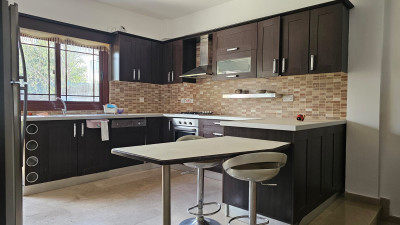 LEFKOŞA/GÖNYELİ' DE 3+1 KİRALIK VİLLA-6