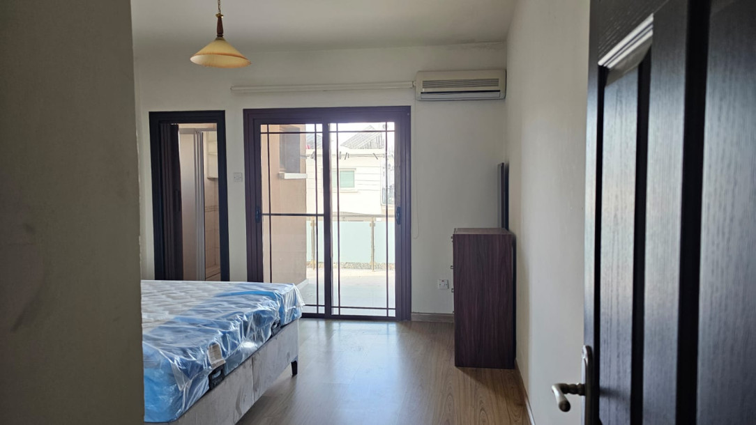 LEFKOŞA/GÖNYELİ' DE 3+1 KİRALIK VİLLA-10