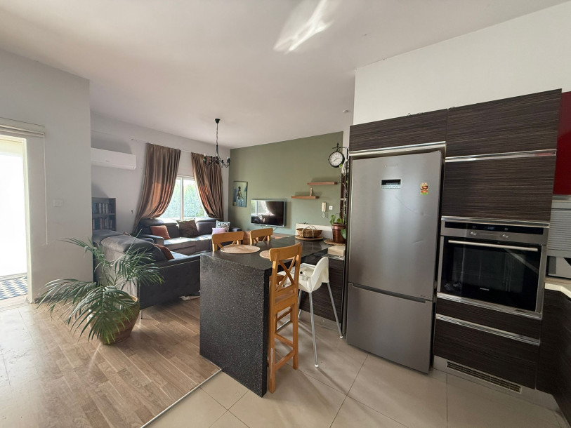 LEFKOŞA/GÖNYELİ MERKEZDE 3+1 BÜYÜK BAHÇELİ FULL EŞYALI KİRALIK DAİRE-3