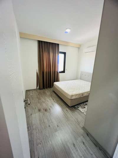 LEFKOŞA/KÜÇÜK KAYMAKLI'DA GÜNLÜK KİRALIK 2+1 DAİRE-17