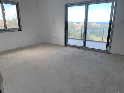 GİRNE/ALSANCAK HASAN UZUN PETROL BÖLGESİNDE SATILIK 4+1 ÖZEL HAVUZLU VİLLA-10