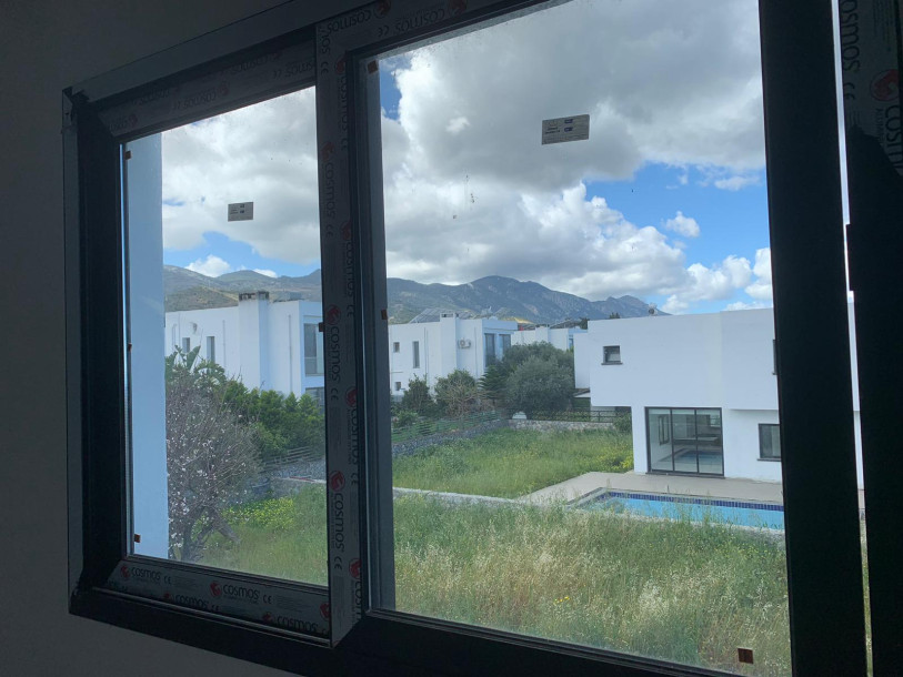 GİRNE/ALSANCAK HASAN UZUN PETROL BÖLGESİNDE SATILIK 4+1 ÖZEL HAVUZLU VİLLA-9