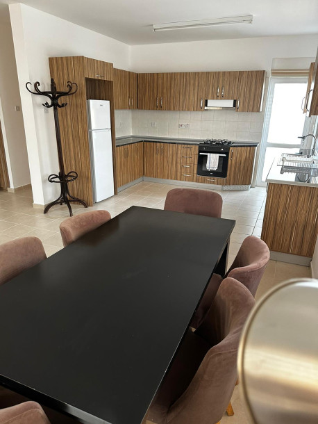 LEFKOŞA/HAMİTKÖY'DE SATILIK EŞYALI 3+1 DAİRE-5