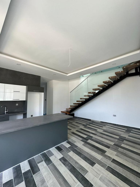 GİRNE MERKEZ'DE SATILIK 3+1 PENTHOUSE-13