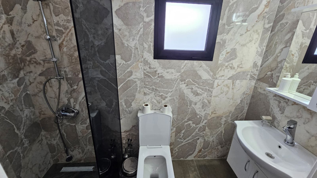 GİRNE/KARAOĞLANOĞLUNDA SATILIK HAVUZLU 4+1 VİLLA-27