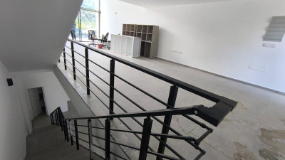 GİRNE’DE SATILIK TİCARİ DÜKKAN & OFİSLER-13