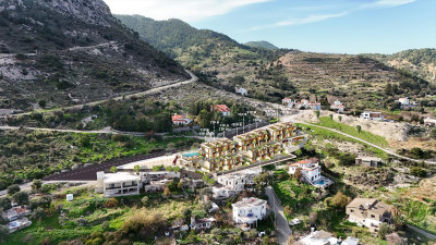 GİRNE KARŞIYAKA’DA FULL DENİZ MANZARALI SATILIK ARAZİ