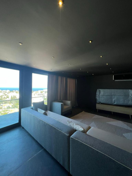 GİRNE MERKEZDE SATILIK 4+1 EŞYALI PENTHOUSE-7