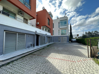 LEFKOŞA/KÜÇÜK KAYMAKLI'DA SATILIK KOMPLE BİNA-4