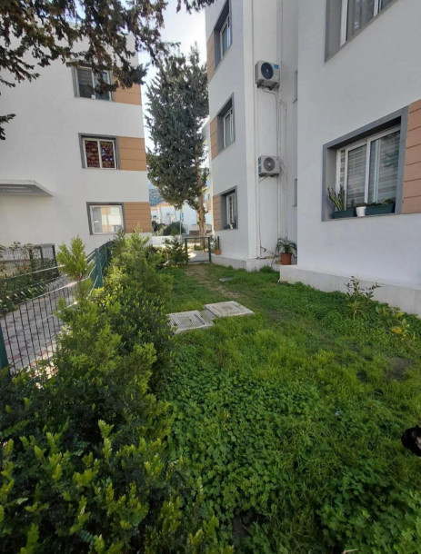 GİRNE /ALSANCAK'TA SATILIK 2+1 HAVUZLU SİTE İÇİNDE BAHÇELİ DAİRE-15