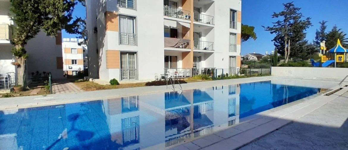 GİRNE /ALSANCAK'TA SATILIK 2+1 HAVUZLU SİTE İÇİNDE BAHÇELİ DAİRE-1