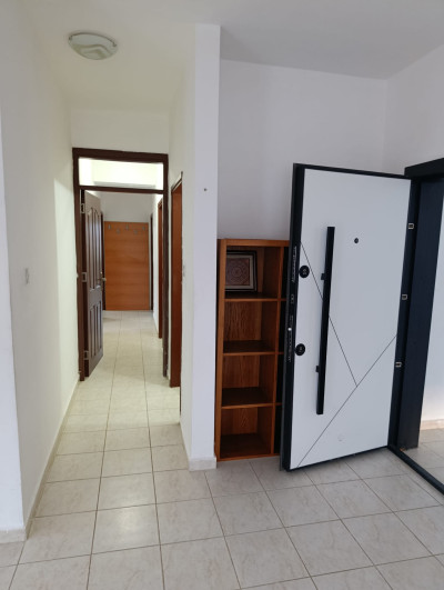 GİRNE / BOĞAZ’DA KİRALIK 3+1 DAİRE-8