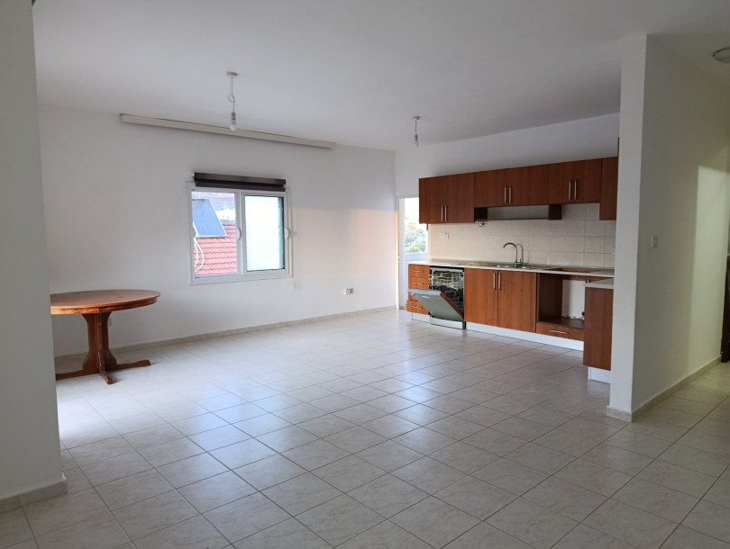 GİRNE / BOĞAZ’DA KİRALIK 3+1 DAİRE-1