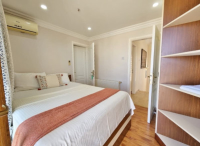 GİRNE / ÇATALKÖY’DE DENİZ MANZARALI KİRALIK 3+1 LÜKS VİLLA