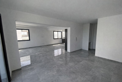 GİRNE MERKEZDE TÜRK KOÇANLI SATILIK 3+1 PENTHOUSE DAİRE