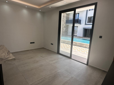 GİRNE LAPTA’DA SATILIK SIFIR 2+1 LÜKS DAİRE-10