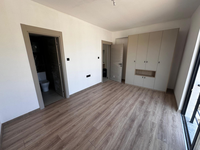 GİRNE LAPTA 'DA ﻿SATILIK 2+1 DAİRE-5