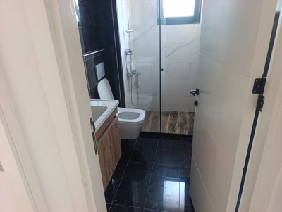 GİRNE LAPTA SATILIK 2+1 DAİRE – HAVUZLU SİTE İÇERİSİNDE-11