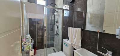 GİRNE/LAPTA'DA HAVUZLU SİTE İÇERİSİNDE SATILIK 2+1 BAHÇELİ DAİRE-13