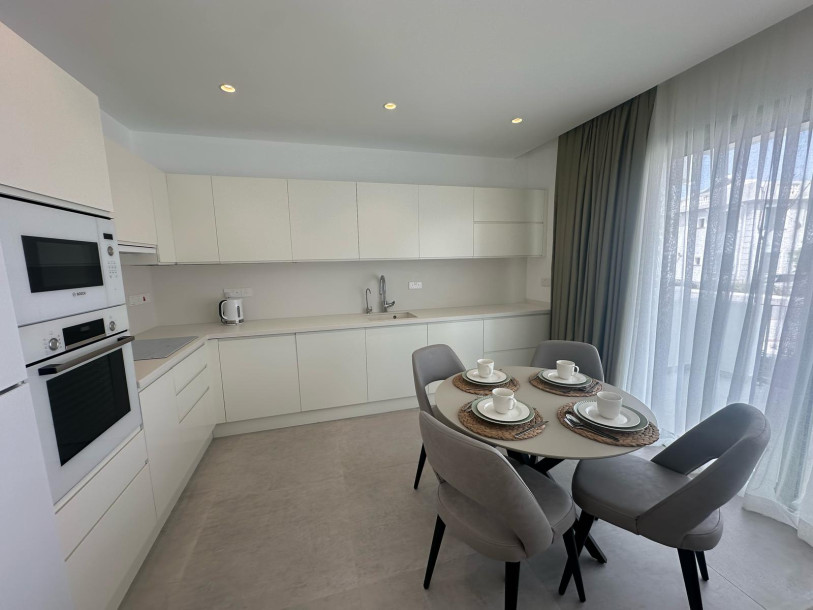 GİRNE/LAPTA OTELLER BÖLGESİNDE KİRALIK 2+1 DAİRE-6
