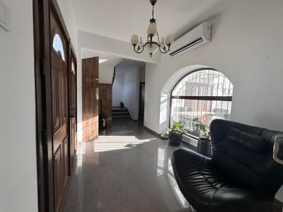 GİRNE/ LAPTA' DA SATILIK 3+1 VİLLA-10