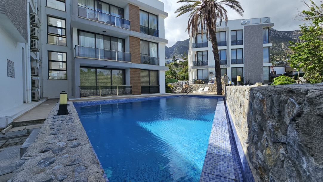 GİRNE/LAPTA'DA SATILIK HAVUZLU SİTEDE 2+1 DAİRE-17