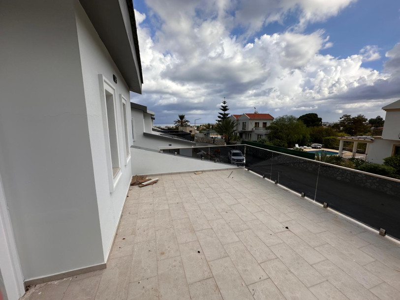 GİRNE/LAPTA'DA SATILIK 3+1 SIFIR VİLLA-4