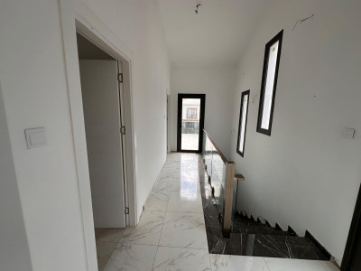 GİRNE/LAPTA'DA SATILIK 3+1 SIFIR VİLLA-11