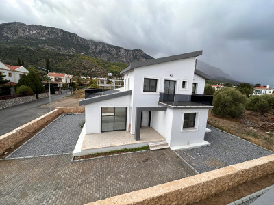 GİRNE/LAPTA'DA SATILIK 3+1 SIFIR VİLLA-5