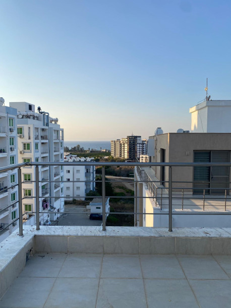 LEFKE/ GEMİKONAĞI – SATILIK DENİZ MANZARALI 2+1 PENTHOUSE DAİRE-1