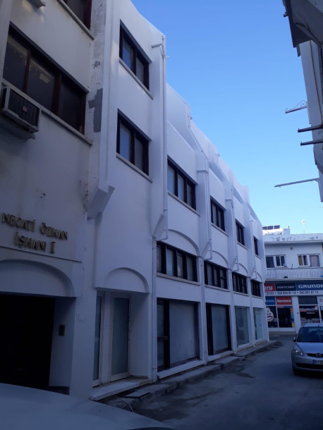 LEFKOŞA SURLARİÇİ – SARAY OTEL YANI SATILIK KOMPLE DÜKKANLAR-1