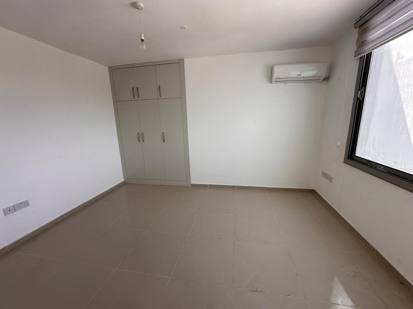 GİRNE MERKEZ'DE SATILIK 2+1 DAİRE-7