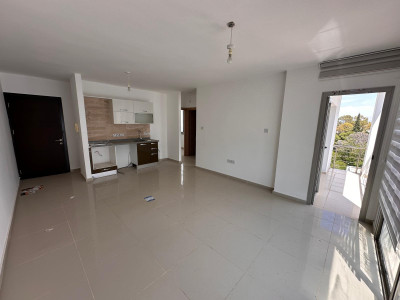 GİRNE MERKEZ'DE SATILIK 2+1 DAİRE-2