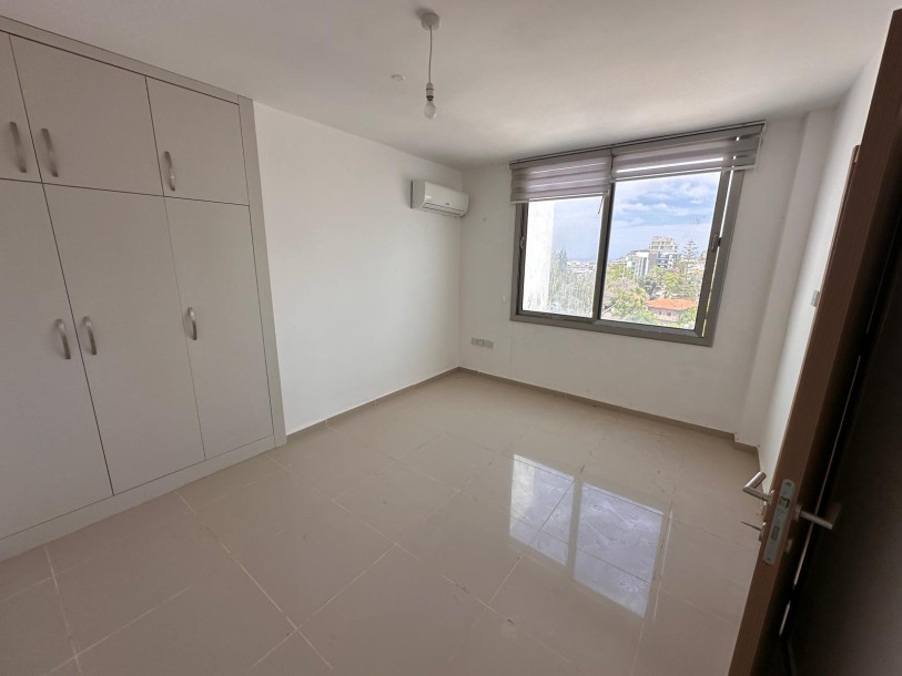 GİRNE MERKEZ'DE SATILIK 2+1 DAİRE-6
